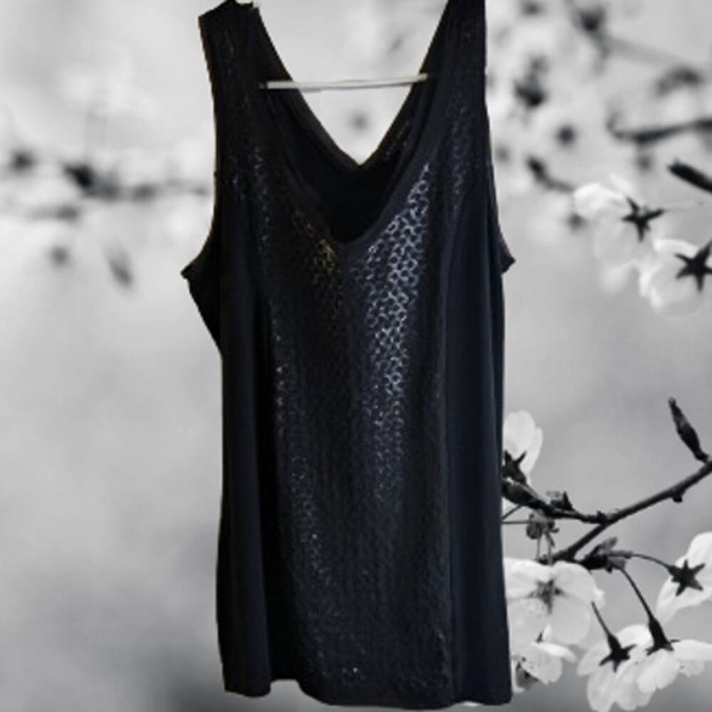 Will Smith medium sleeveless lightweight viscose blend black woman's casual top.